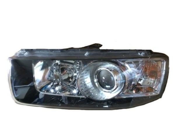 Chevrolet Captiva C140 Ön Sol Far