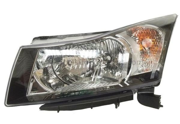 Chevrolet Cruze Siyah Sol Far